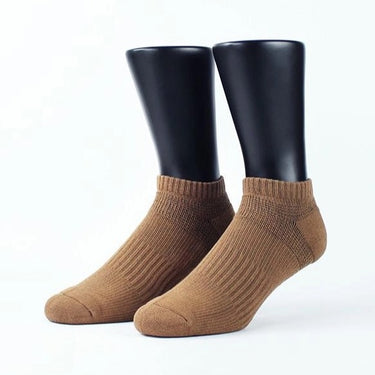 T110 Plain Light Boat-Shaped Socks