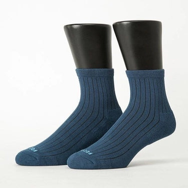 T47 Retro Straight-Lined Socks